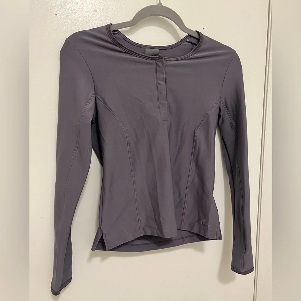 Nike Dri-Fit Yoga Pullover Jacket Purple Size Small - Picture 6 of 7